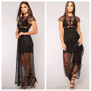FashionNova | sexy lace dress size small